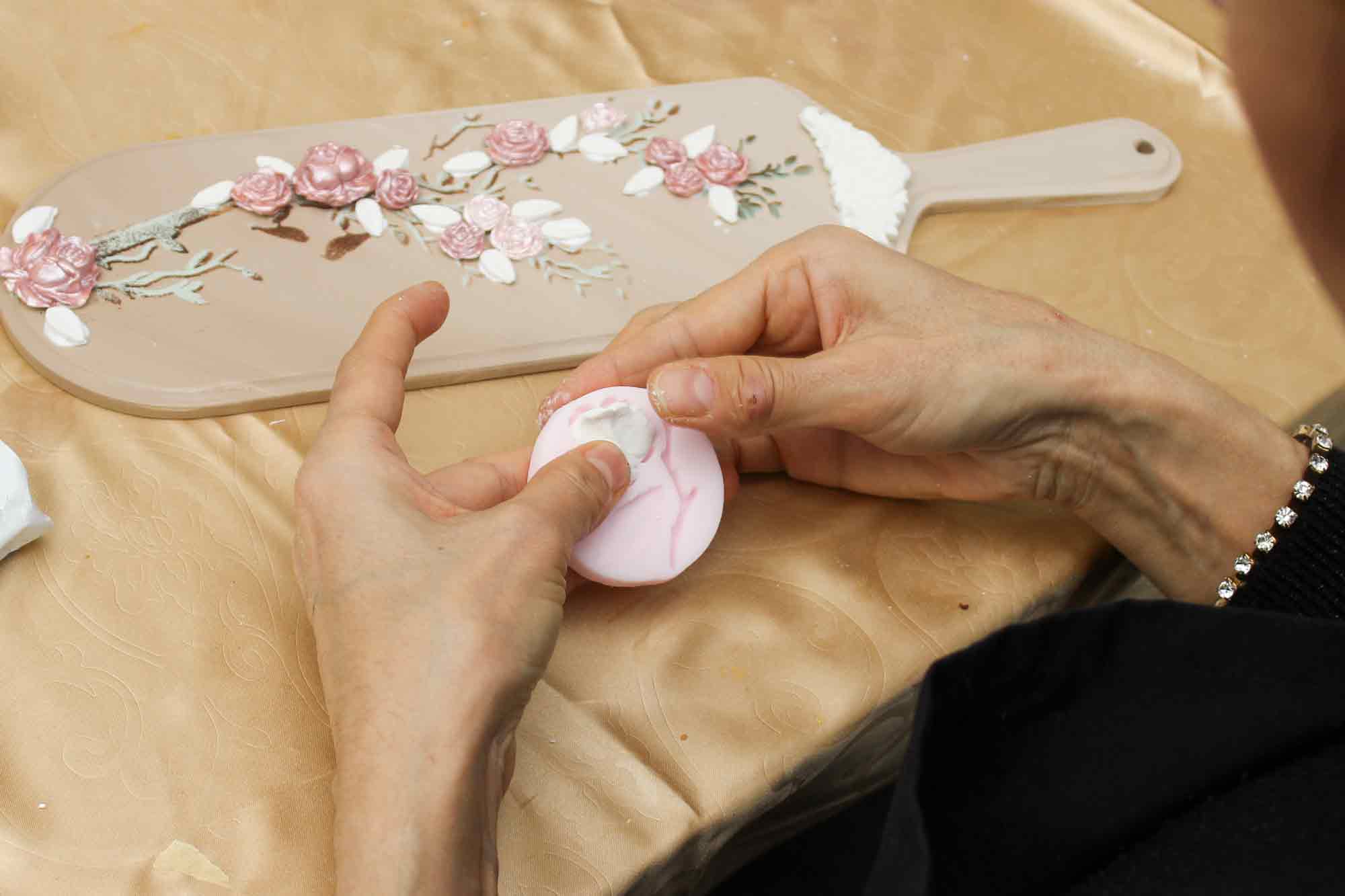 Ahşap Boyamada Doku Teknikleri