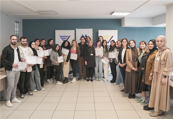 ENSTİTÜ İSTANBUL İSMEK MODA OKULU’NDA SERTİFİKA COŞKUSU