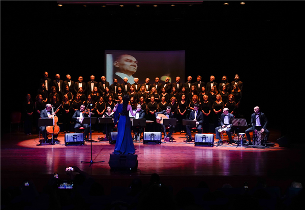KATILIMCILARIN KONSERİNDE ŞARKILARLA “HASBİHAL”