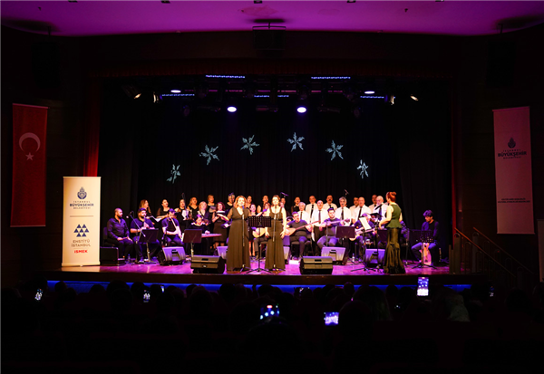 THM KORO KATILIMCILARINDAN “ANADOLU ESİNTİLERİ” KONSERİ